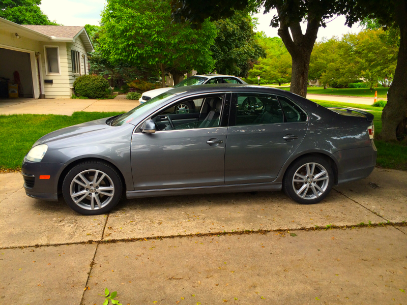 Illustration for article titled Plasti Dip Wheel Refinishing | Before & After (pics)